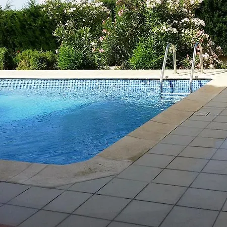 Dyana Villa *